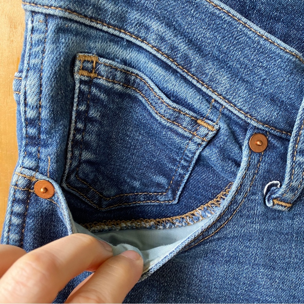 Madewell High-Rise Skinny Jeans in Dark Blue - Picture 13 of 16